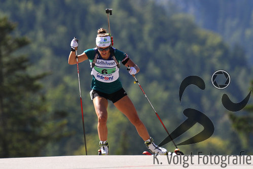 12.09.2015, xkvx, Wintersport, Deutsche Meisterschaft Biathlon 2015, v.l. Karin Oberhofer (Italien)