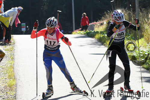 03.10.2015, xkvx, Wintersport, Biathlon Nordcup 2015, Einzel v.l. Lara Vogl, Jana Fiedler