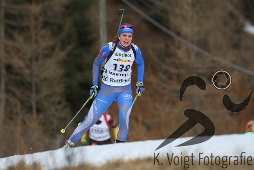 18.12.2015, xkvx, Wintersport, Biathlon Alpencup Martell, Sprint v.l. ARTINGER Linda