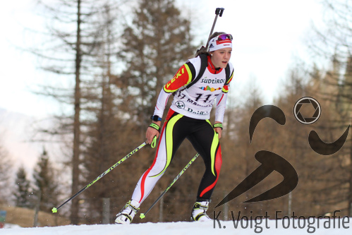 18.12.2015, xkvx, Wintersport, Biathlon Alpencup Martell, Sprint v.l. RIESSLE Lena