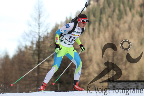 18.12.2015, xkvx, Wintersport, Biathlon Alpencup Martell, Sprint v.l. ZUERKER Sandra