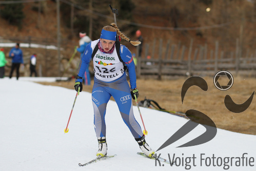 18.12.2015, xkvx, Wintersport, Biathlon Alpencup Martell, Sprint v.l. LENGDOBLER Vroni