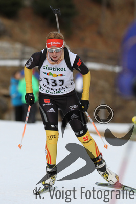 18.12.2015, xkvx, Wintersport, Biathlon Alpencup Martell, Sprint v.l. LANGE Jessica