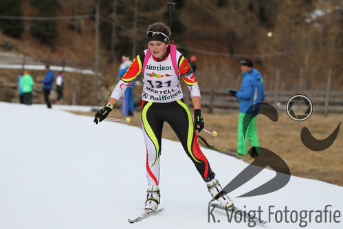 18.12.2015, xkvx, Wintersport, Biathlon Alpencup Martell, Sprint v.l. KAST Marie