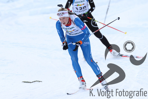 19.12.2015, xkvx, Wintersport, Biathlon Alpencup Martell, Sprint v.l. SLIVENSKY Nina