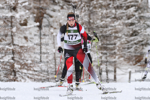 10.01.2015, xkvx, Wintersport, DSV Biathlon Deutschlandpokal Verfolgung v.l. LEIPOLD Theresa