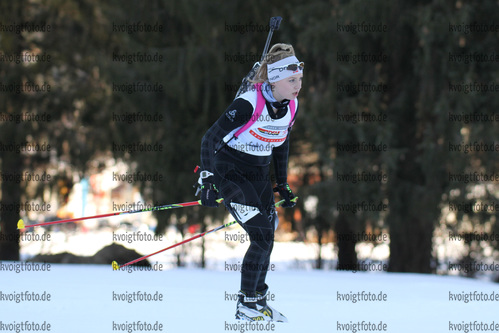 30.01.2015, xkvx, Wintersport, DSV Biathlon Deutschlandpokal Sprint v.l. SCHMID Laura