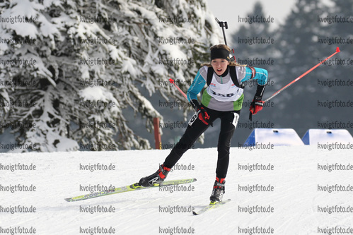28.02.2016, xkvx, Wintersport, DSV Biathlon Deutschlandpokal Massenstart v.l. MUENZNER Jennifer