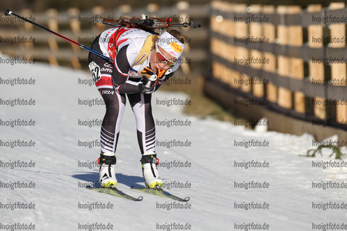 10.12.2016, xkvx, Wintersport, Biathlon IBU Junior Cup - Lenzerheide, Einzel v.l. WEISS Julia