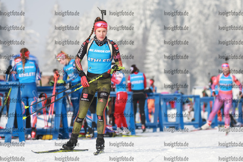 03.02.2017, xkvx, Wintersport, Biathlon IBU Junior Open European Championships - Nove Mesto Na Morave, Training v.l. SCHNEIDER Sophia
