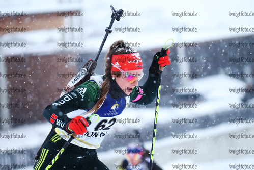 15.12.2017, xkvx, Wintersport, Biathlon IBU Junior Cup - Ridnaun, Einzel v.l. SCHNEIDER Sophia