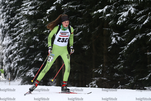 11.02.2018, xkvx, Wintersport, DSV Biathlon Deutschlandpokal - Altenberg, Verfolgung v.l. GERLACH Aenne