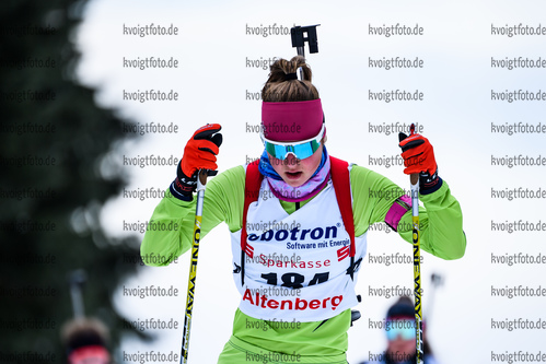 10.02.2019, xkvx, Biathlon, Deutschlandpokal Altenberg, Verfolgung, v.l. SCHERNECK Theresa