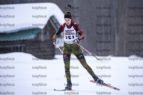 22.02.2019, xkvx, Biathlon, Deutsche Jugendmeisterschaft Kaltenbrunn, Einzel, v.l. RICHTER Anna-Maria
