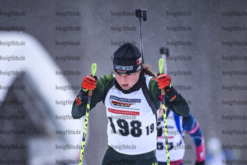 22.02.2019, xkvx, Biathlon, Deutsche Jugendmeisterschaft Kaltenbrunn, Einzel, v.l. MAIER Christin