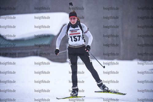 22.02.2019, xkvx, Biathlon, Deutsche Jugendmeisterschaft Kaltenbrunn, Einzel, v.l. SCHREIBER Jessica