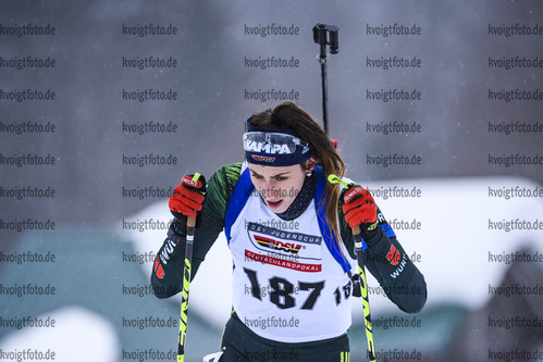 22.02.2019, xkvx, Biathlon, Deutsche Jugendmeisterschaft Kaltenbrunn, Einzel, v.l. VOIGT Vanessa