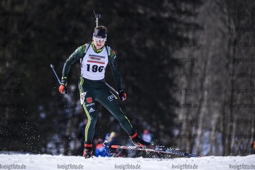 23.02.2019, xkvx, Biathlon, Deutsche Jugendmeisterschaft Kaltenbrunn, Sprint, v.l. STRELOW Justus