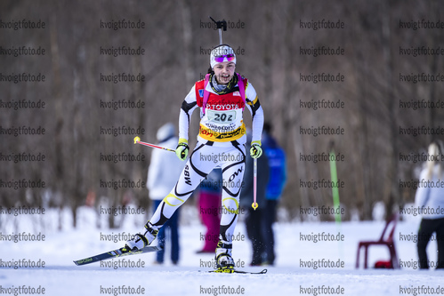 24.02.2019, xkvx, Biathlon, Deutsche Jugendmeisterschaft Kaltenbrunn, Staffel, v.l. SCHELB Jule