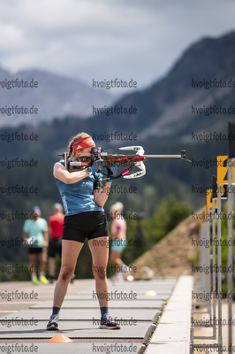 07.07.2021, xkvx, Biathlon Training Lavaze, v.l. Janina Hettich (Germany)  