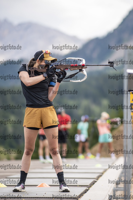07.07.2021, xkvx, Biathlon Training Lavaze, v.l. Vanessa Voigt (Germany)  