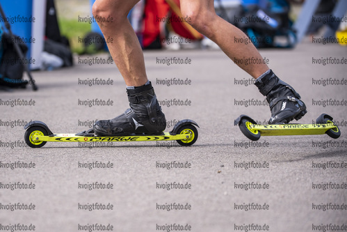 12.08.2021, xkvx, Biathlon Training Oberhof, v.l. Sandro Bovisi (Switzerland) / Marwe Skiroller / Atomic Schuhe  