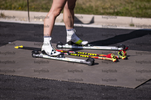 31.08.2021, xkvx, Biathlon Training Font Romeu, v.l. Marion Wiesensarter (Germany) / Fischer Schuhe / Boots / Leki / SRB Skiroller  