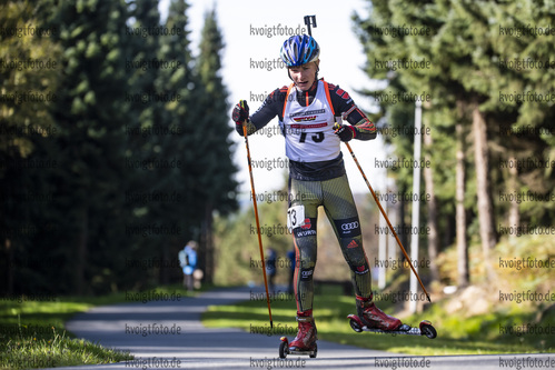 01.10.2021, xkvx, Biathlon, Deutschlandpokal Altenberg, Sprint - maennlich, v.l. Alexander Finze (Germany)