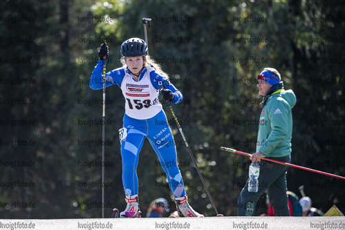 01.10.2021, xkvx, Biathlon, Deutschlandpokal Altenberg, Sprint - weiblich, v.l. Hermine Kirmse (Germany)