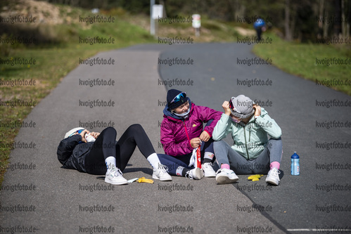 02.10.2021, xkvx, Biathlon, Deutschlandpokal Altenberg, Cross - weiblich, v.l. Selina Grotian (Germany), Lara Riedel (Germany), Anna Wynne Berger (Germany)
