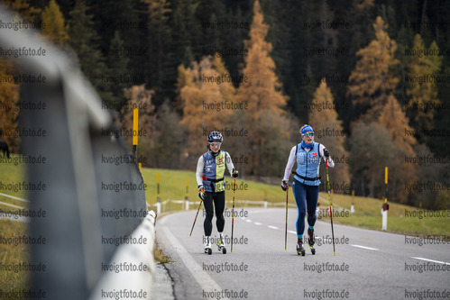 28.10.2021, xkvx, Biathlon Training Antholz-Anterselva, v.l. Marion Wiesensarter (Germany), Vanessa Hinz (Germany)  