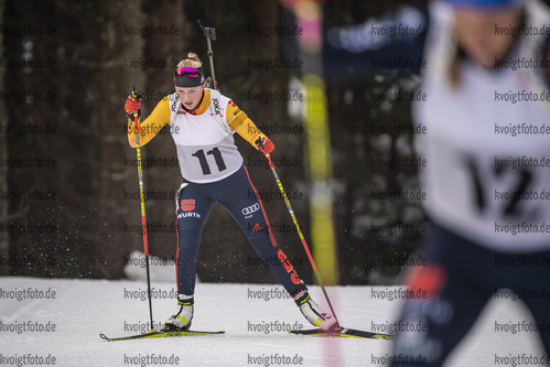 17.11.2021, xkvx, German Qualifiers - Sprint Women, v.l. Franziska Pfnuer (Germany) in aktion / in action competes