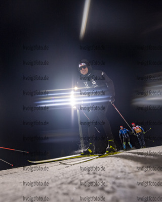 26.11.2021, xkvx, Biathlon IBU World Cup Oestersund, Training Women and Men, v.l. Tarjei Boe (Norway) in aktion / in action competes
