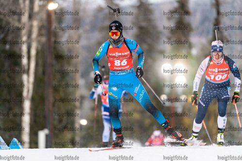 28.11.2021, xkvx, Biathlon IBU World Cup Oestersund, Sprint Women, v.l. Chloe Chevalier (France) in aktion / in action competes