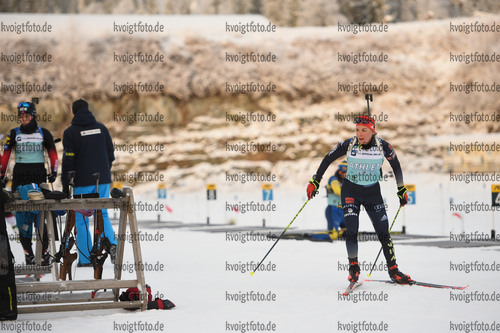 30.11.2021, xetx, Biathlon IBU Cup Sjusjoen, Training Women and Men, v.l. Hanna Kebinger (GERMANY)  / 