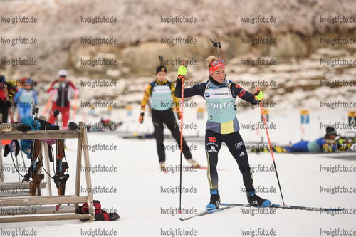 30.11.2021, xetx, Biathlon IBU Cup Sjusjoen, Training Women and Men, v.l. Maren Hammerschmidt (GERMANY)  / 