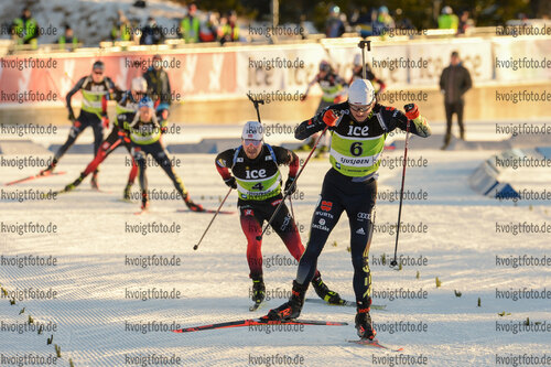 01.12.2021, xetx, Biathlon IBU Cup Sjusjoen, Super Sprint Men, v.l. Haavard Gutuboe Bogetveit (NORWAY), Justus Strelow (GERMANY)  / 