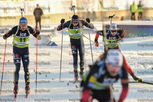 01.12.2021, xetx, Biathlon IBU Cup Sjusjoen, Super Sprint Men, v.l. David Zobel (GERMANY), Lucas Fratzscher (GERMANY), Endre Stroemsheim (NORWAY)  / 