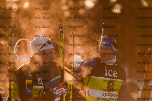 01.12.2021, xetx, Biathlon IBU Cup Sjusjoen, Super Sprint Men, v.l. Endre Stroemsheim (NORWAY), Maksim Makarov (MOLDOVA)  / 