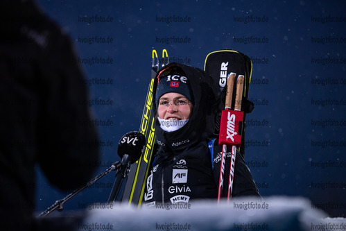 02.12.2021, xkvx, Biathlon IBU World Cup Oestersund, Sprint Women, v.l. Ida Lien (Norway) schaut / looks on