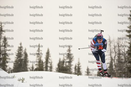 03.12.2021, xetx, Biathlon IBU Cup Sjusjoen, Sprint Men, v.l. Vincent Bonacci (USA)  / 