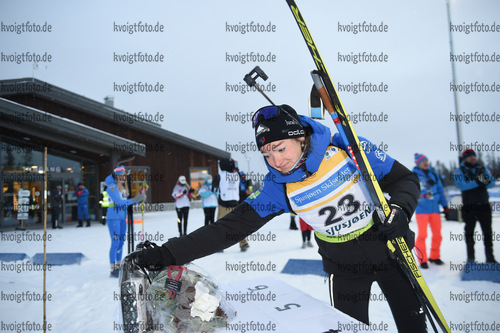 03.12.2021, xetx, Biathlon IBU Cup Sjusjoen, Sprint Women, v.l. Lou Jeanmonnot (FRANCE)  / 