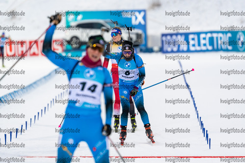 04.12.2021, xkvx, Biathlon IBU World Cup Oestersund, Pursuit Women, v.l. Anais Chevalier-Bouchet (France) im Ziel / in the finish