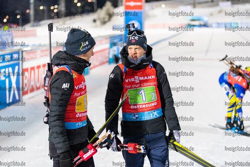 04.12.2021, xkvx, Biathlon IBU World Cup Oestersund, Relay Men, v.l. Johannes Thingnes Boe (Norway), Tarjei Boe (Norway) im Ziel / in the finish