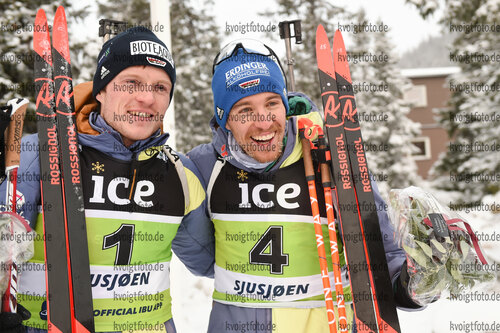 04.12.2021, xetx, Biathlon IBU Cup Sjusjoen, Mass Start Men, v.l. Lucas Fratzscher (GER), David Zobel (GER)  / 