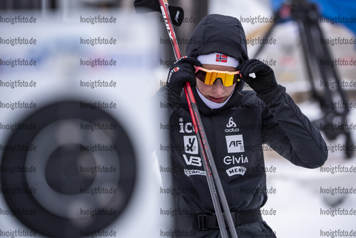 08.12.2021, xkvx, Biathlon IBU World Cup Hochfilzen, Training Women and Men, v.l. Ida Lien (Norway) schaut / looks on