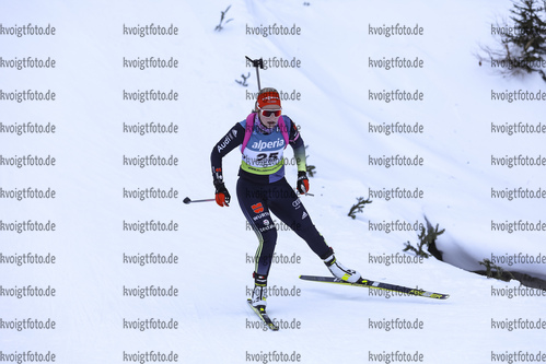 10.12.2021, xmcx, Biathlon IBU Junior Cup Martell, Individual Women, v.l. Lara Vogl (Germany)  / 