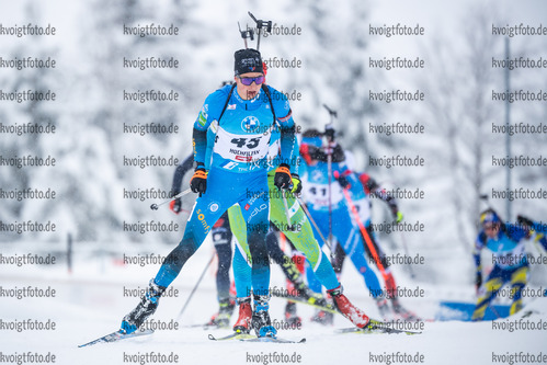 11.12.2021, xkvx, Biathlon IBU World Cup Hochfilzen, Pursuit Men, v.l. Eric Perrot (France) in aktion / in action competes