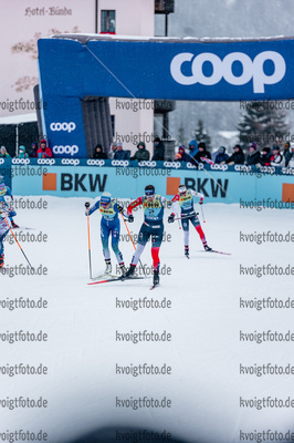 11.12.2021, xljkx, Cross Country FIS World Cup Davos, Women Sprint Final, v.l. Tiril Udnes Weng (Norway), Anamarija Lampic (Slovenia)  / 