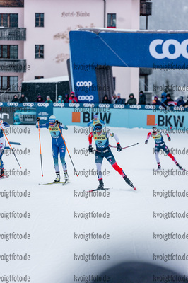 11.12.2021, xljkx, Cross Country FIS World Cup Davos, Women Sprint Final, v.l. Tiril Udnes Weng (Norway), Anamarija Lampic (Slovenia)  / 